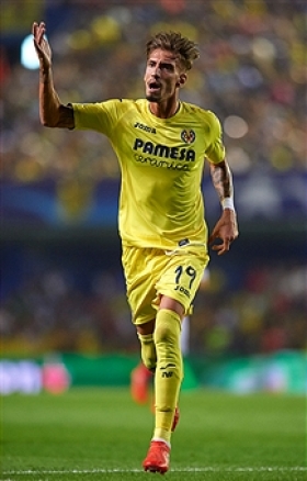 United and Arsenal chase Villarreal star