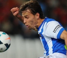 Aston Villa table offer for Sergio Canales