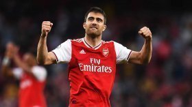 Sokratis Papastathopoulos hints at Arsenal exit?