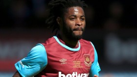 Arsene Wenger rules out Alex Song deal