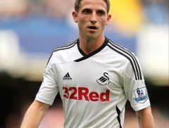 Tottenham target Swansea midfielder Joe Allen