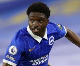 Arsenal target Lamptey signs new Brighton contract