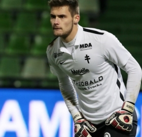 Arsenal chase French keeper Didillon