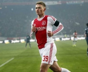 Man Utd scouting Viktor Fischer