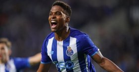 Man Utd looking into surprise deal for Porto left-back