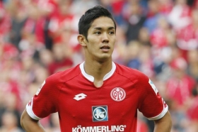 Man Utd line up bid for Japanese striker