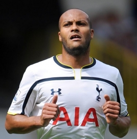 Younes Kaboul undergoing Sunderland medical