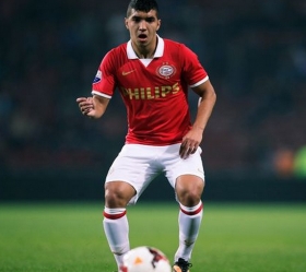 Arsenal in race to sign PSV starlet