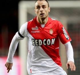 Turkish clubs monitoring Dimitar Berbatov situation