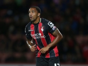 Callum Wilson signs new Bournemouth contract