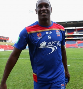 West Ham United to sign Emile Heskey?