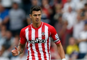 Everton rival Man Utd for Jose Fonte