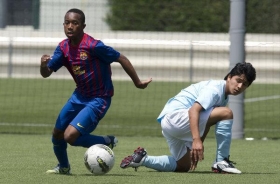 Chelsea sign Barcelona starlet