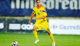 Chelsea sign Romanian youngster