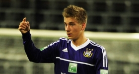 Manchester City enquire on Dennis Praet