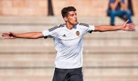 Real Madrid target Rafa Mir