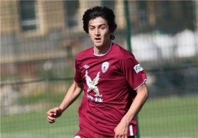 Arsenal make £2m bid for Iranian starlet 