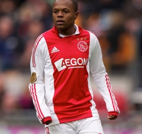Thulani Serero extend stay with Ajax