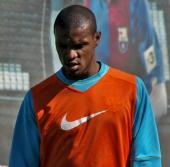 Abidal to extend Barcelona contract