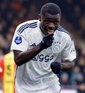 Ajax could sell star striker to Man Utd for €60m+