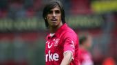 Tottenham open Bryan Ruiz talks