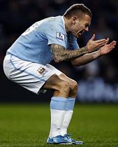 QPR in late bid for Craig Bellamy