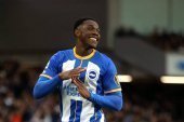Chelsea want to sign ex-Man Utd striker