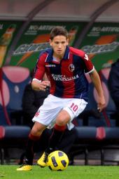 Liverpool target Gaston Ramirez staying put