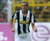 Giorgio Chiellini laughs off Liverpool talk