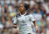 Dos Santos expects Tottenham stay