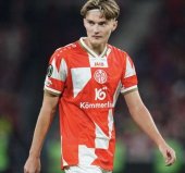 Man Utd table opening bid for Kacper Potulski