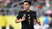 Liverpool & Chelsea want to sign Gilberto Mora Liverpool & Chelsea want to sign Gilberto Mora