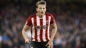 Man Utd eyeing shock move for Fulham midfielder