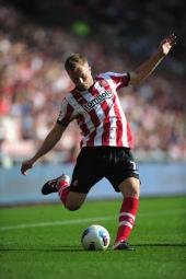 Larsson stunner gives Sunderland victory