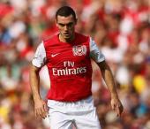Arsenal star Vermaelen out for 2 months