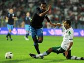 Walcott denies falling out with Capello