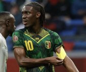 Chelsea offered chance to sign ex-Spurs midfielder Chelsea offered chance to sign ex-Spurs midfielder