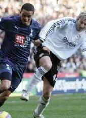 Jenas eyes Spurs stay