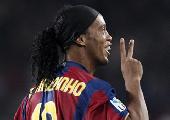 Ronaldinho grabs brace