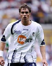 Elmander leaving Bolton for OM