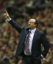 PSG eye Rafa Benitez as new boss