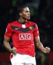 Valencia will stay at Man Utd