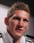 Man United target Schweinsteiger