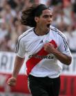 Arsenal hunting Falcao