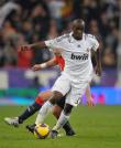Lassana Diarra chased by Man Utd