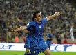 Italy win without big stars