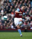 Aston Villa thump Bolton