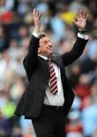 Fulham to hang on to Hodgson