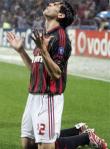 Kaka signs new Milan deal
