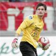 Arsenal target Lloris signs Lyon contract